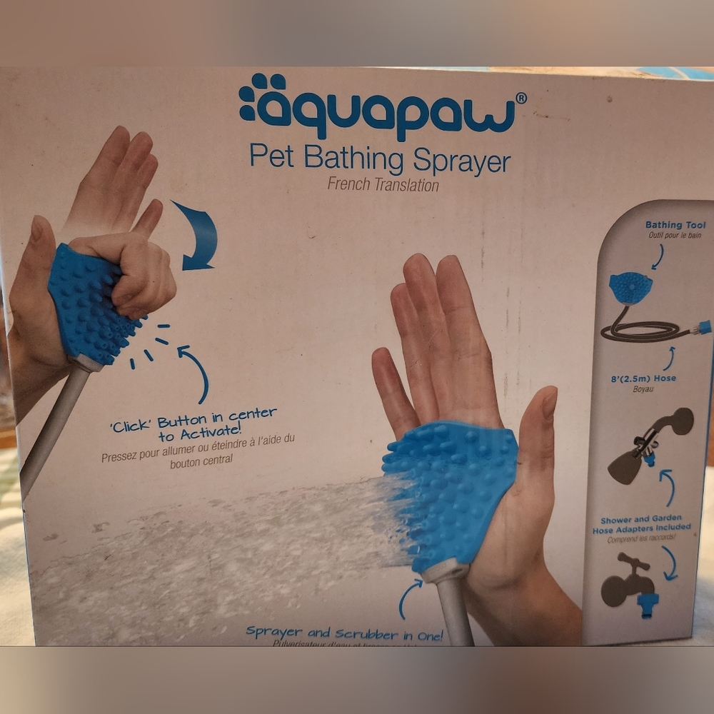 Pet bathing sprayer